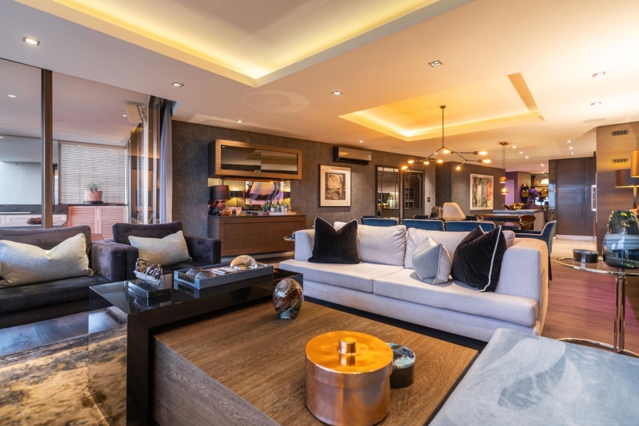 3 Bedroom Property for Sale in Green Point Western Cape